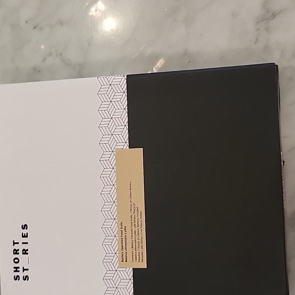 Short Stories Kitchen Scale - Picture 2 of 4